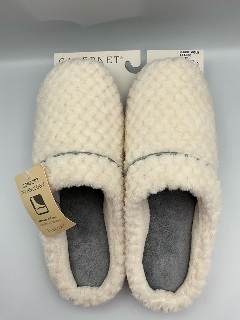Cabernet Slippers Size XL (11-12) Cream Plush Slip-On Slippers